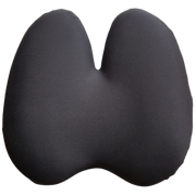 Sort ergonomisk memory foam rygpude – packshot fra Copenhagen Comfort. Aktiv støtte til ryggen med justerbar rem og aftageligt betræk.